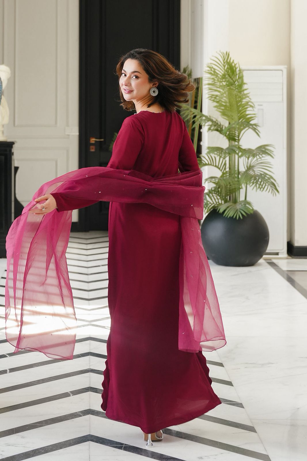 Brand: Lulusar – Unstitched 3 Piece Suit FBL