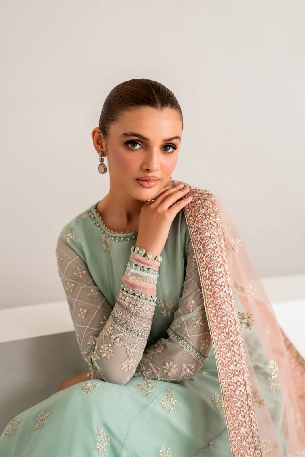 Brand: XENIA Chiffon 2025–2026 Luxury Unstitched 3-Piece Suit FBL