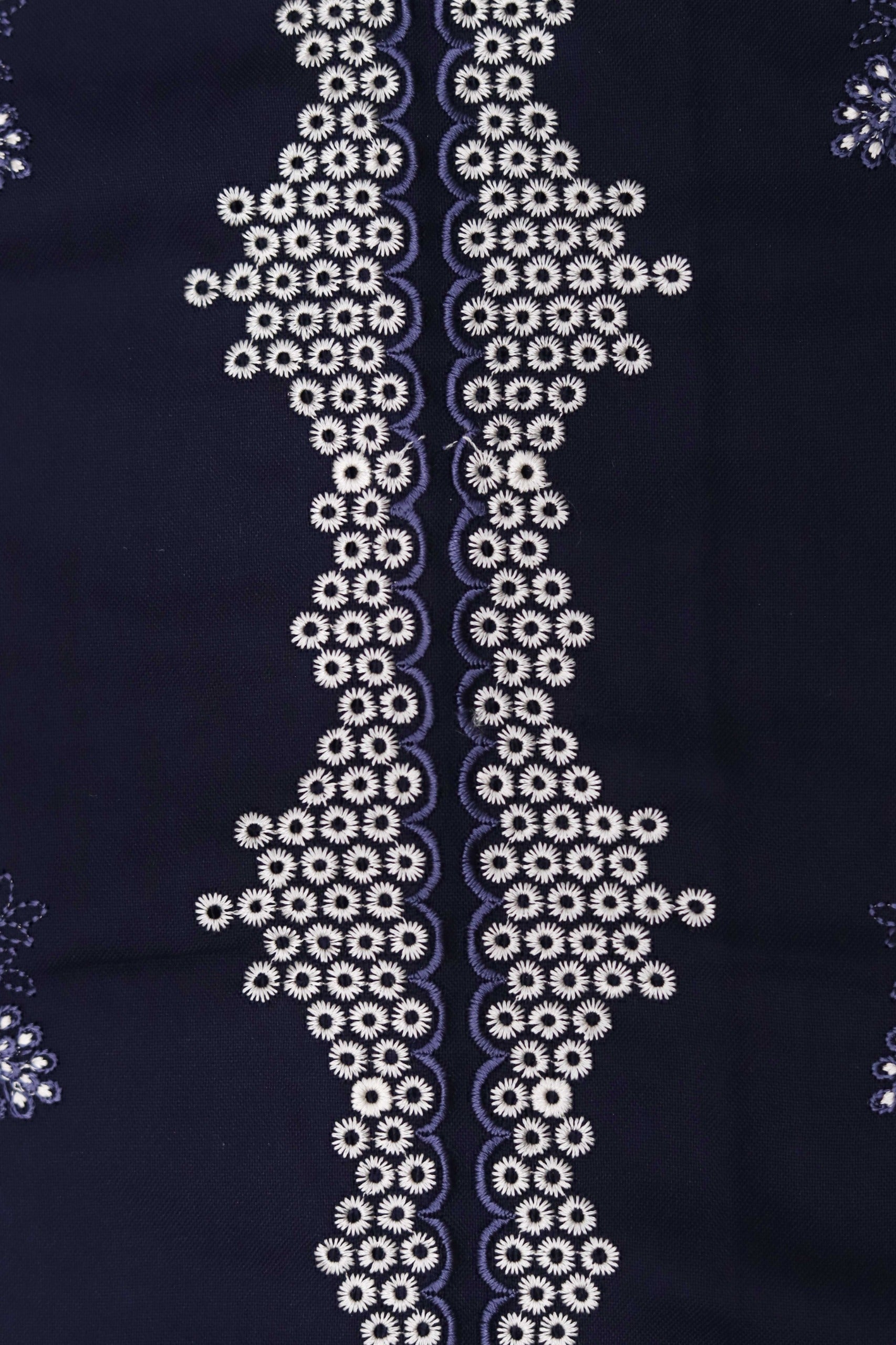 Maria B Winter Collection 2025 – Dhanak Embroidered 3PC Suit Unstitched AB