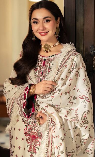 ASIM JOFA – WINTER 2025 HOT COLLECTION Elegant-3-Piece Unstitched Suit AB