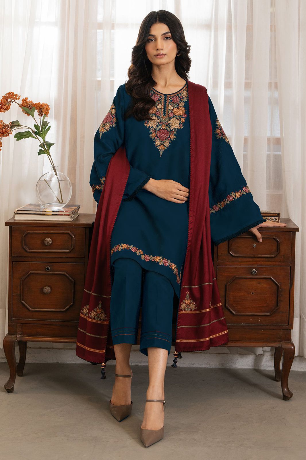 Jazmin 3PC Winter 2025 Most -3-Piece Unstitched Suit AB