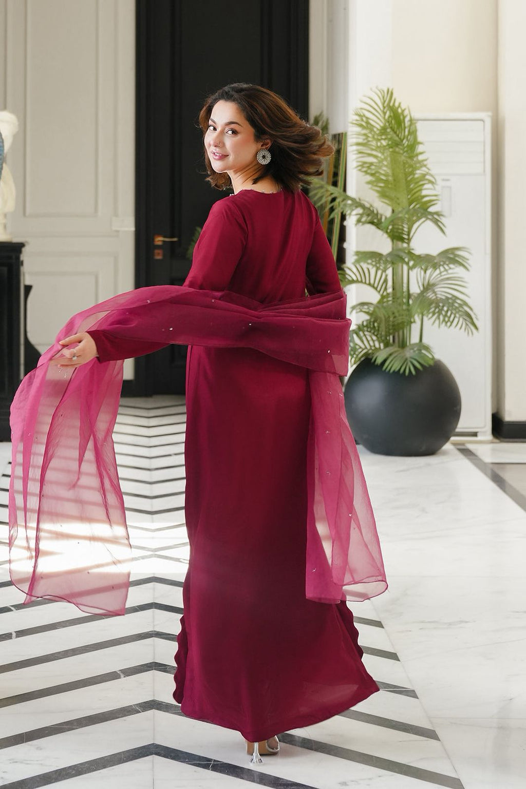 Brand: Lulusar – Unstitched 3 Piece Suit FBL